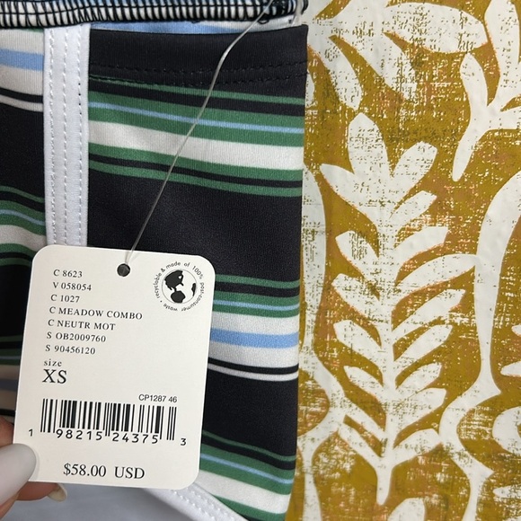 NWT Free People Movement Island Time Printed Striped Shorts Meadow Combo Sz XS - Picture 6 of 9